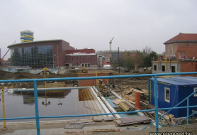 Fürdő kontra Botka